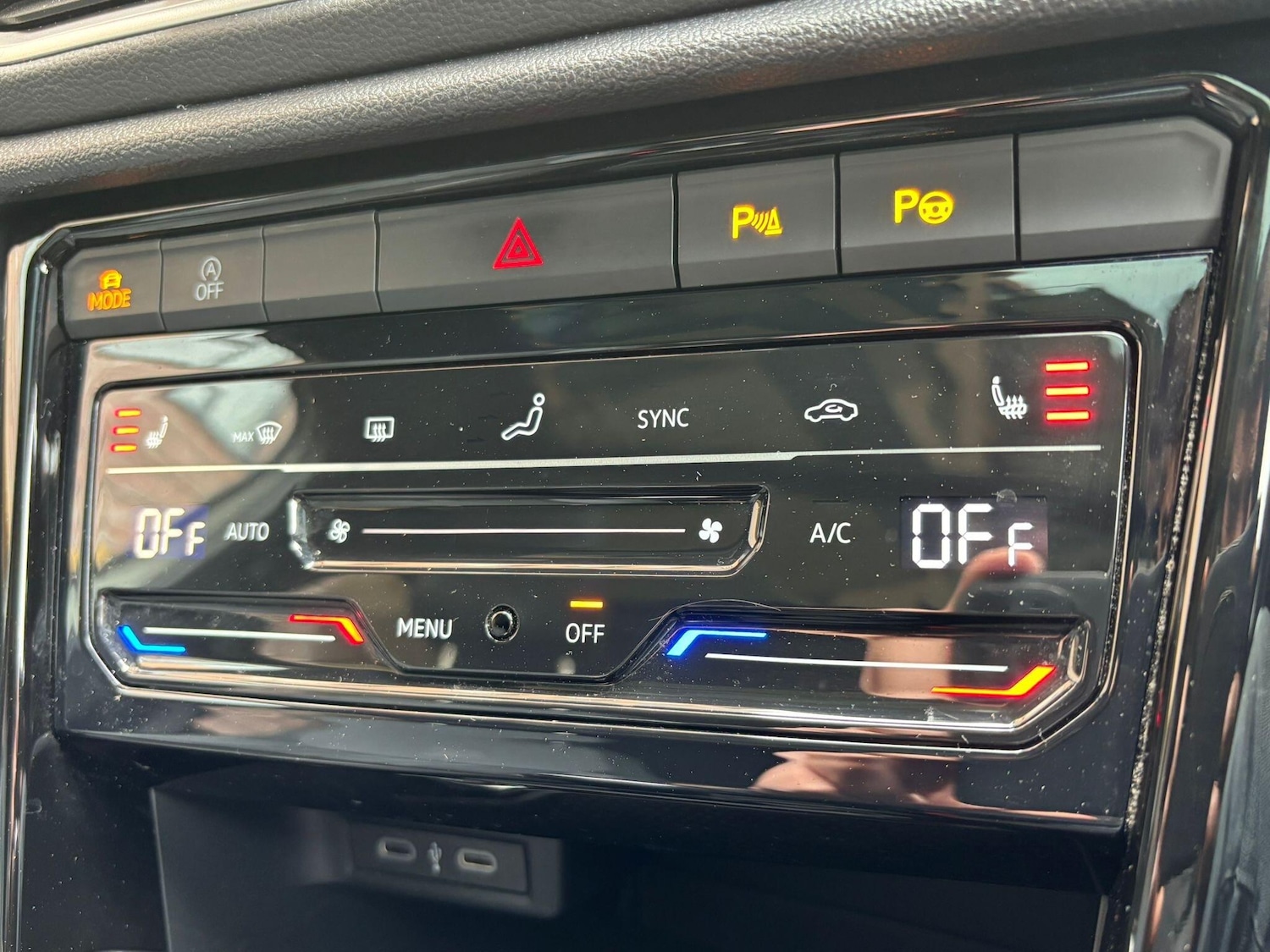 Used Volkswagen T-Roc 2023 for sale - 78115968: Photo 48