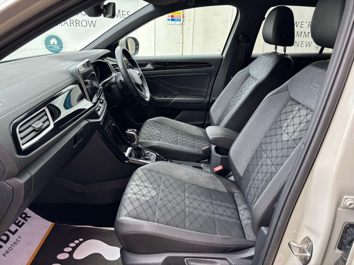 Used Volkswagen T-Roc 2023 for sale - 78115968: Photo 52