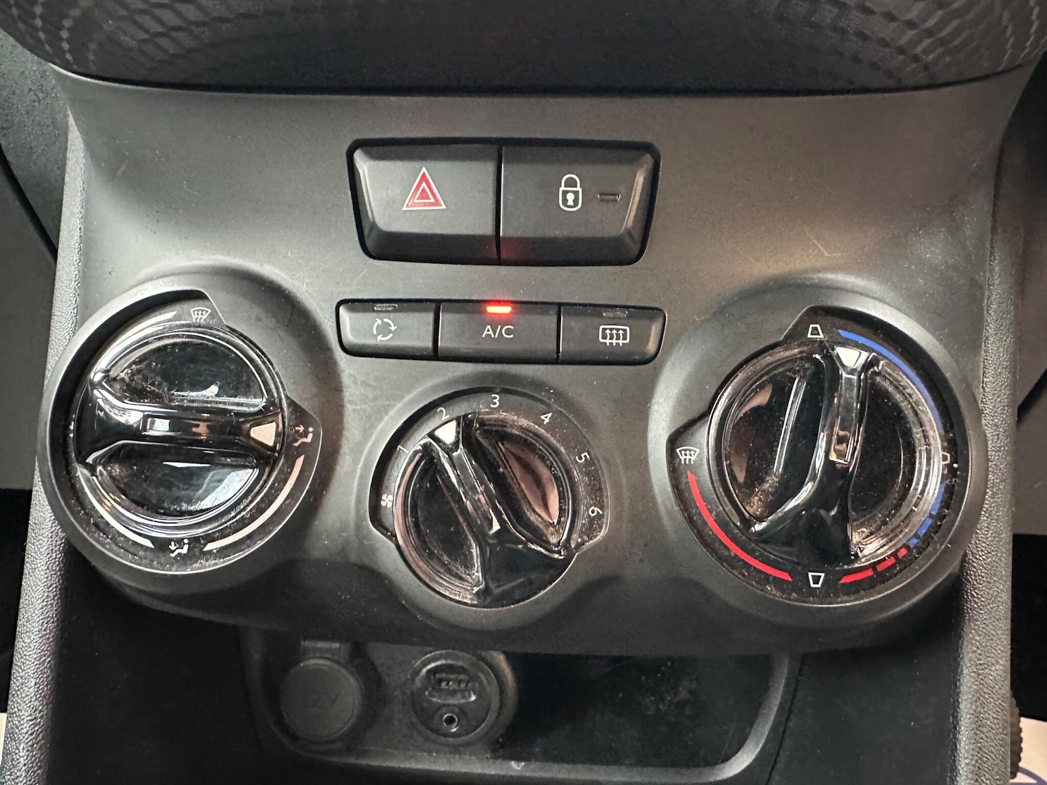 Vehicle 33
