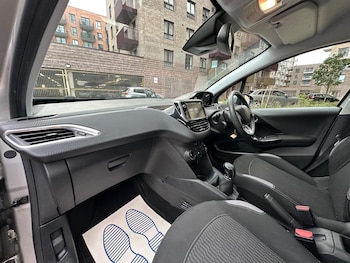 Used Peugeot 208 2015 for sale - 75658285: Photo