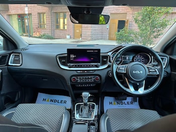 Used Kia XCeed 2023 for sale - 79362515: Photo