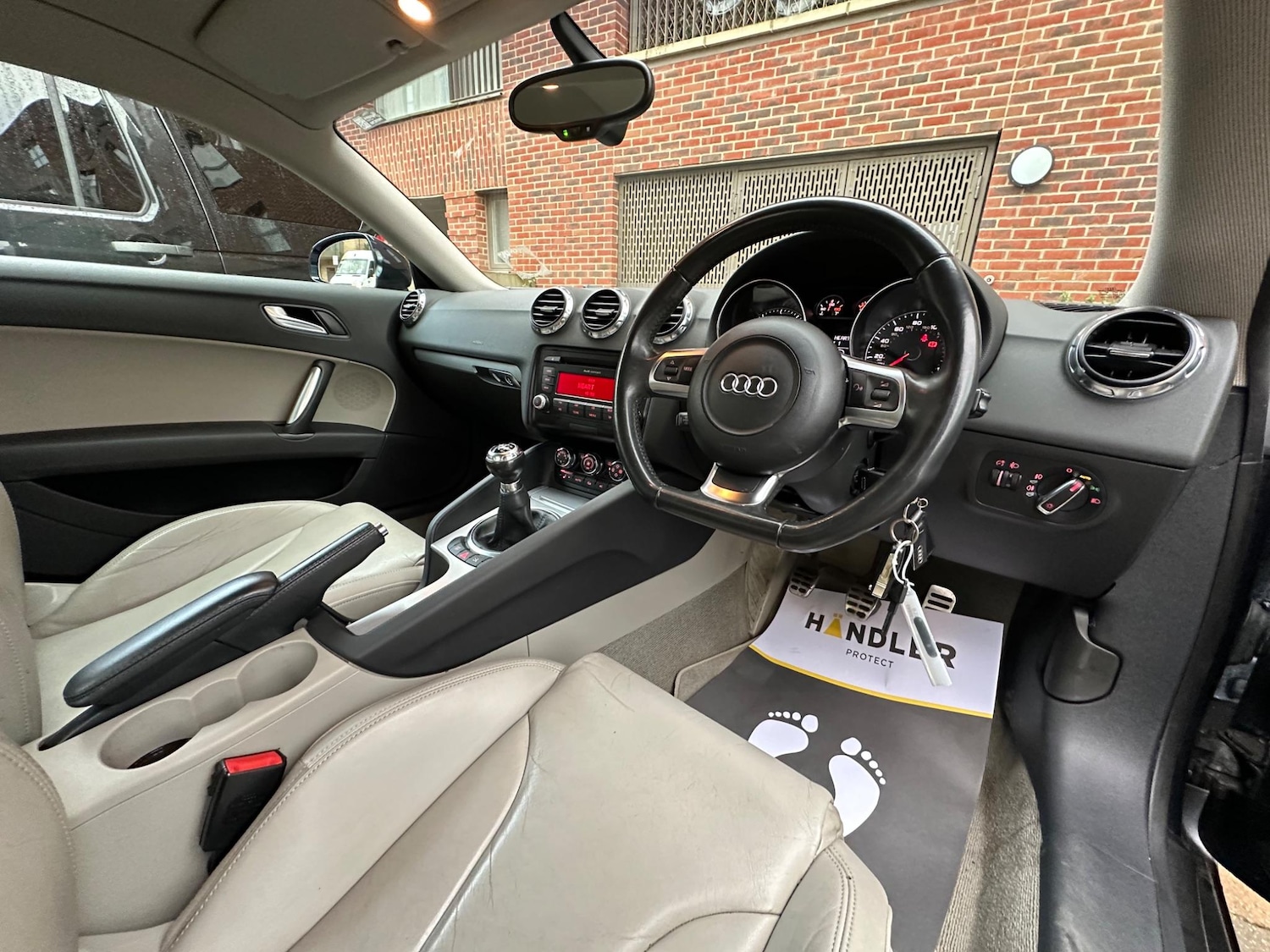 Used Audi TT for sale - 76990504: Photo 3