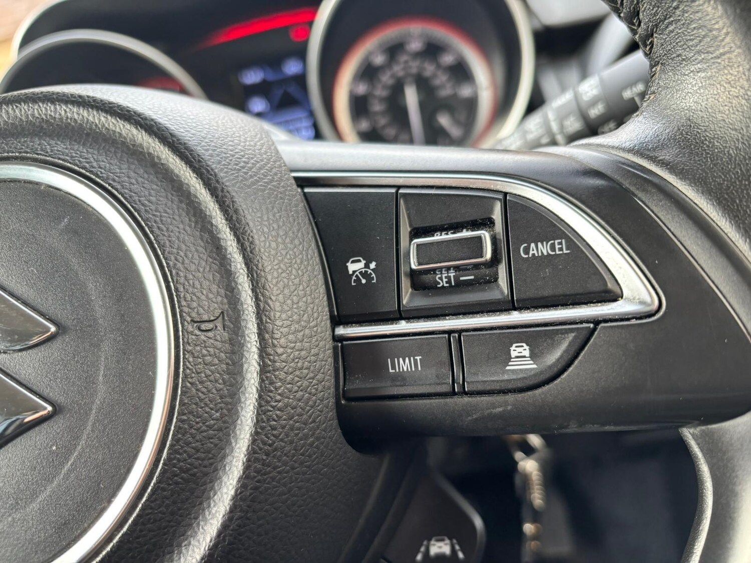 Used Suzuki Swift 2022 for sale - 77497144: Photo 36