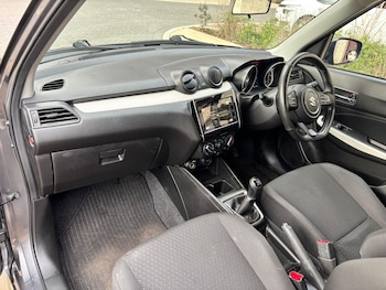 Used Suzuki Swift 2022 for sale - 77497144: Photo