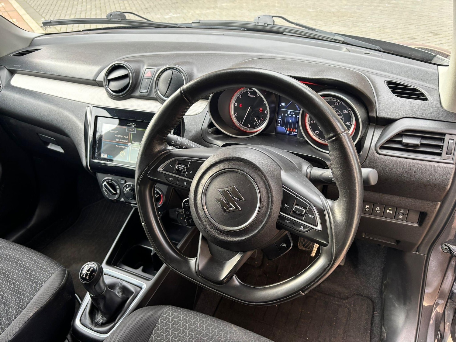 Used Suzuki Swift 2022 for sale - 77497144: Photo 4