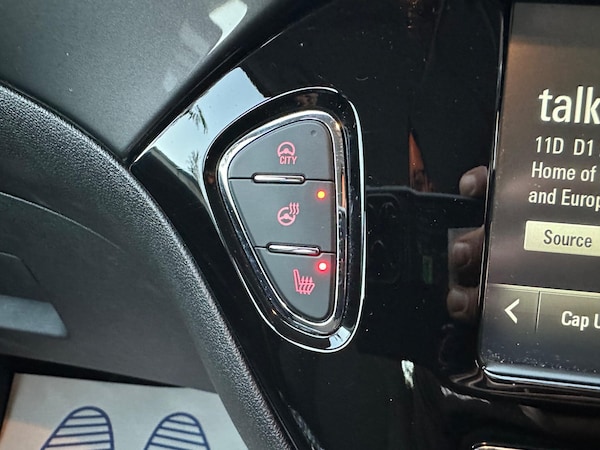 Used Vauxhall Corsa 2016 for sale - 76060338: Photo 39