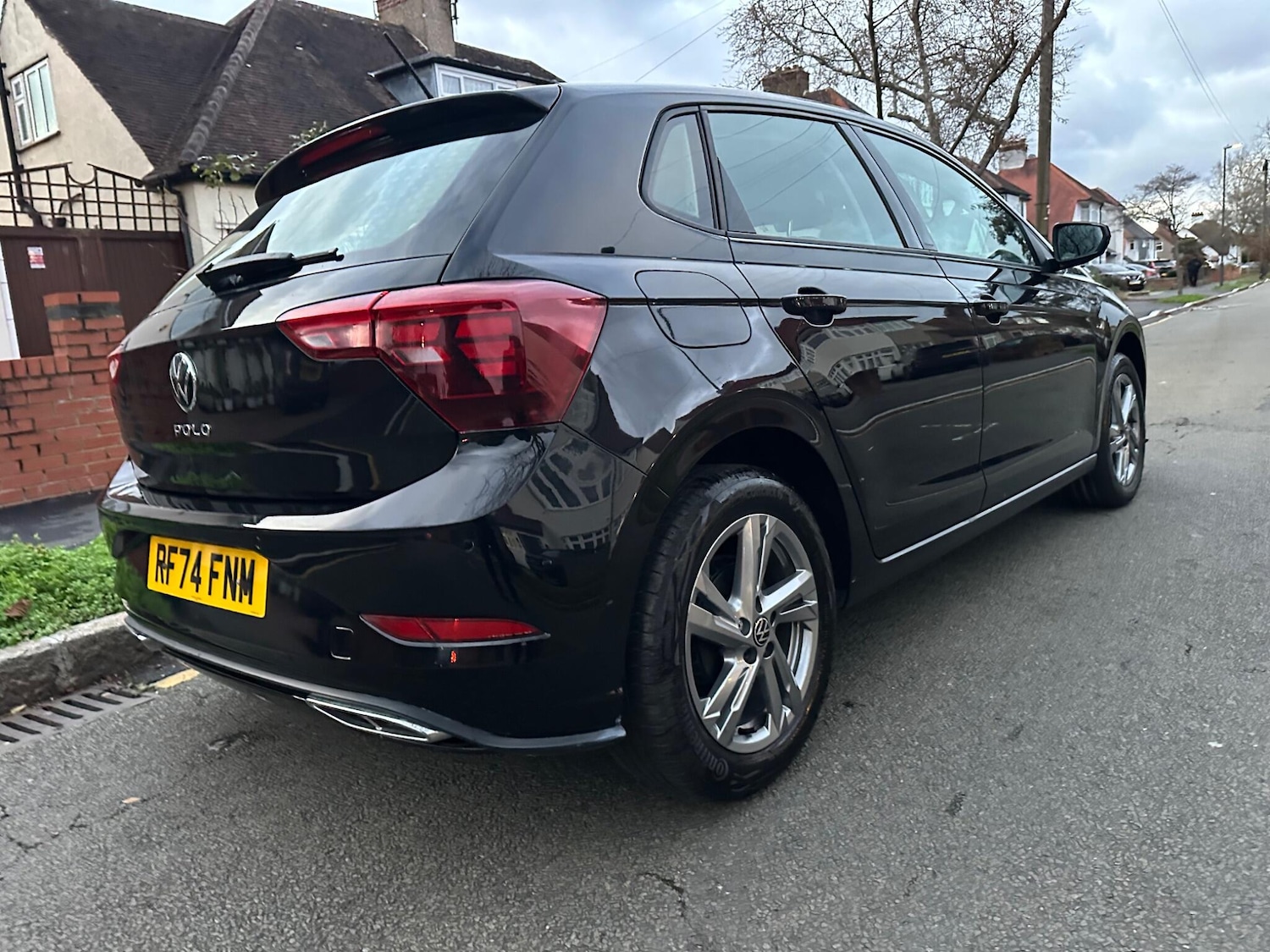 Used Volkswagen Polo 2024 for sale - 76632769: Photo 2