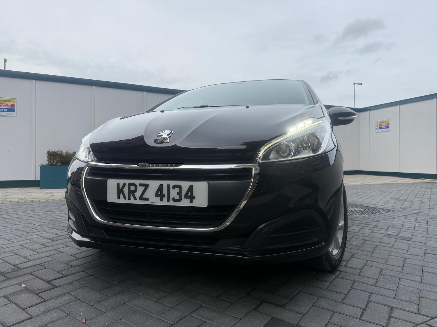 Used Peugeot 208 2016 for sale - 76425311: Photo 10