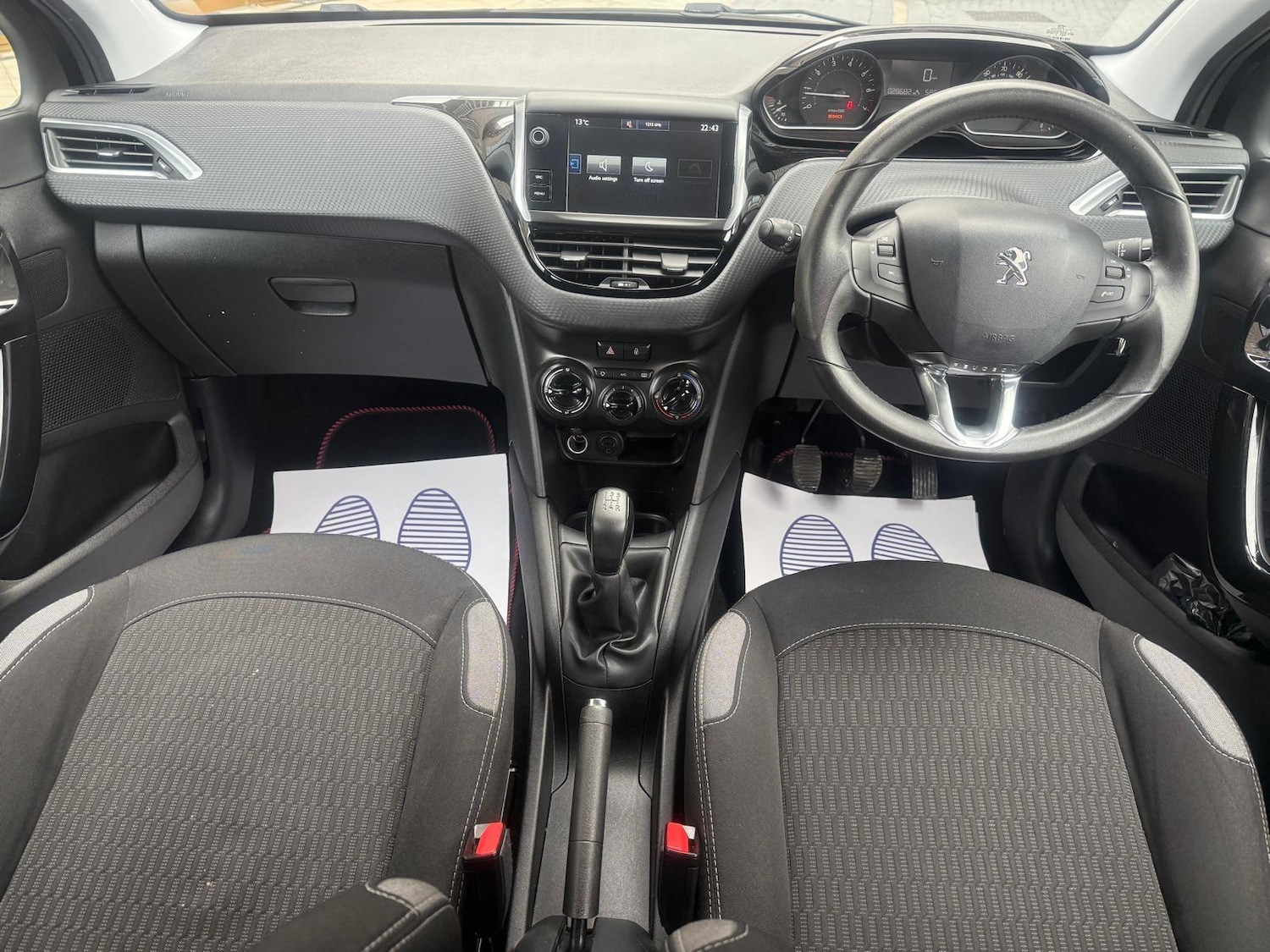 Used Peugeot 208 2016 for sale - 76425311: Photo 18