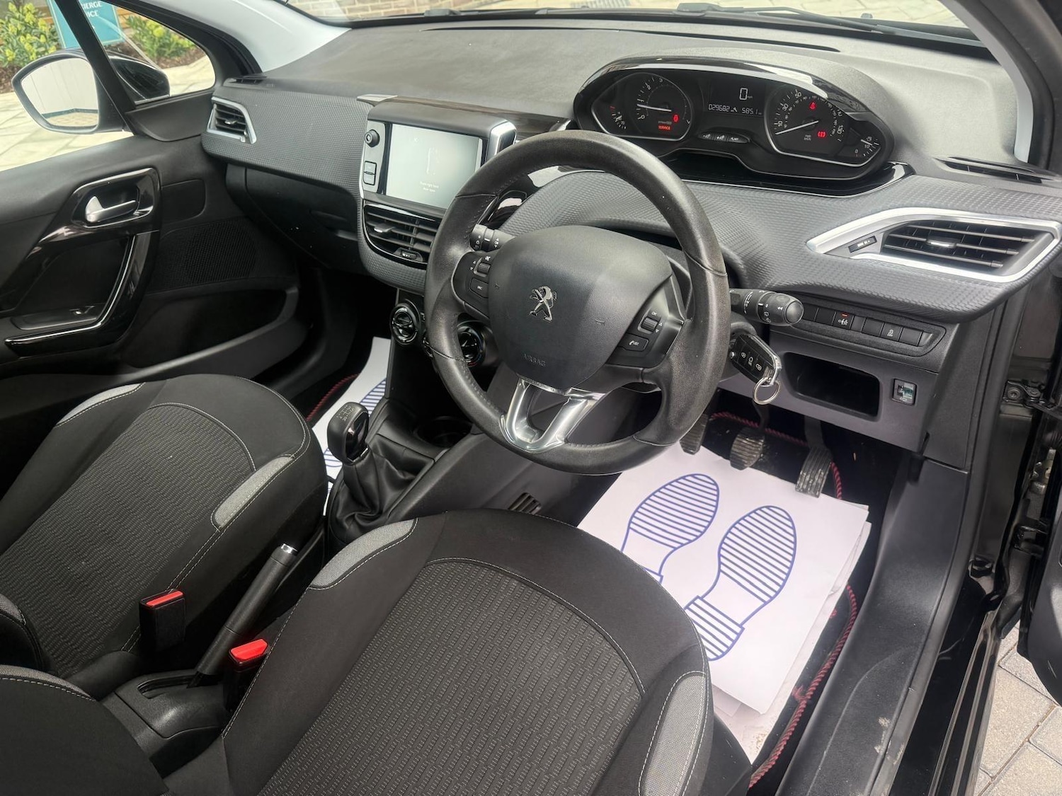 Used Peugeot 208 2016 for sale - 76425311: Photo 3