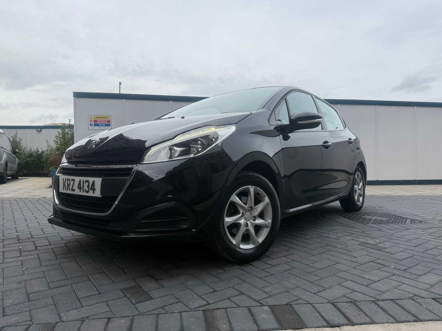 Used Peugeot 208 2016 for sale - 76425311: Photo 5