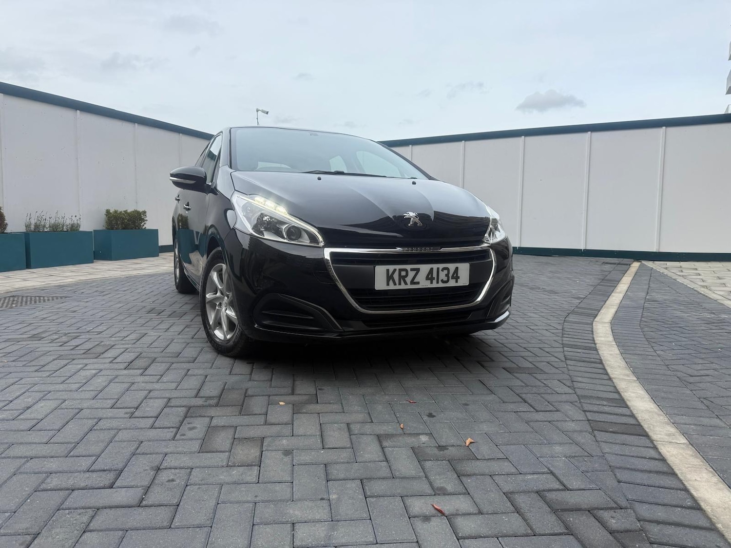 Used Peugeot 208 2016 for sale - 76425311: Photo 9