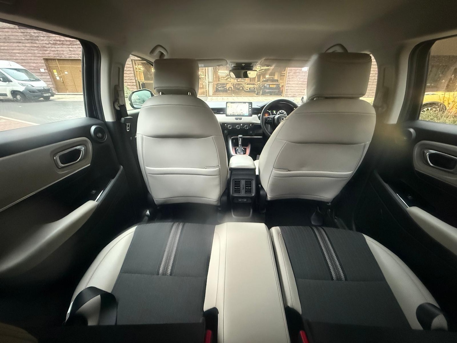 Used Honda HR-V 2024 for sale - 76457919: Photo 14