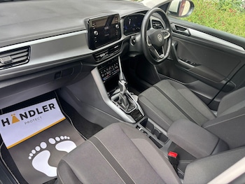 Used Volkswagen T-Roc 2023 for sale - 78934928: Photo