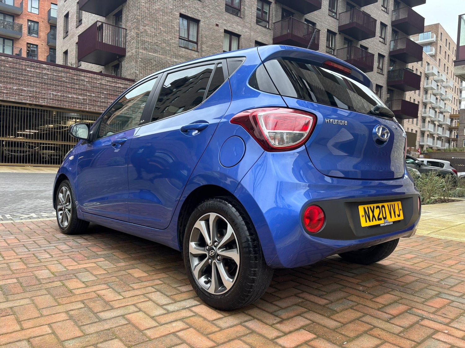 Used Hyundai i10 2020 for sale - 77696596: Photo 2