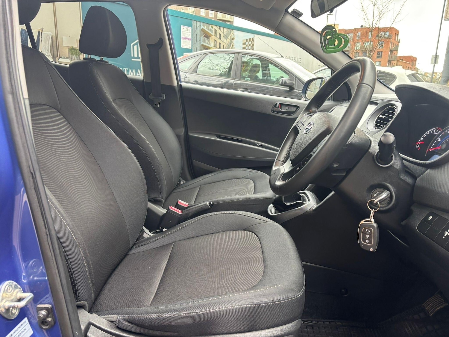 Used Hyundai i10 2020 for sale - 77696596: Photo 27