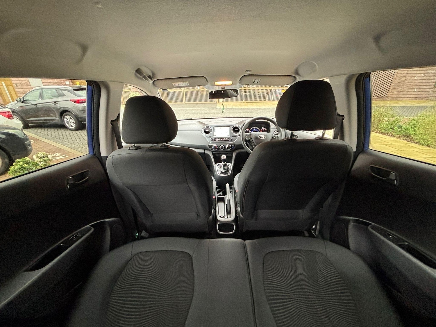 Used Hyundai i10 2020 for sale - 77696596: Photo 30