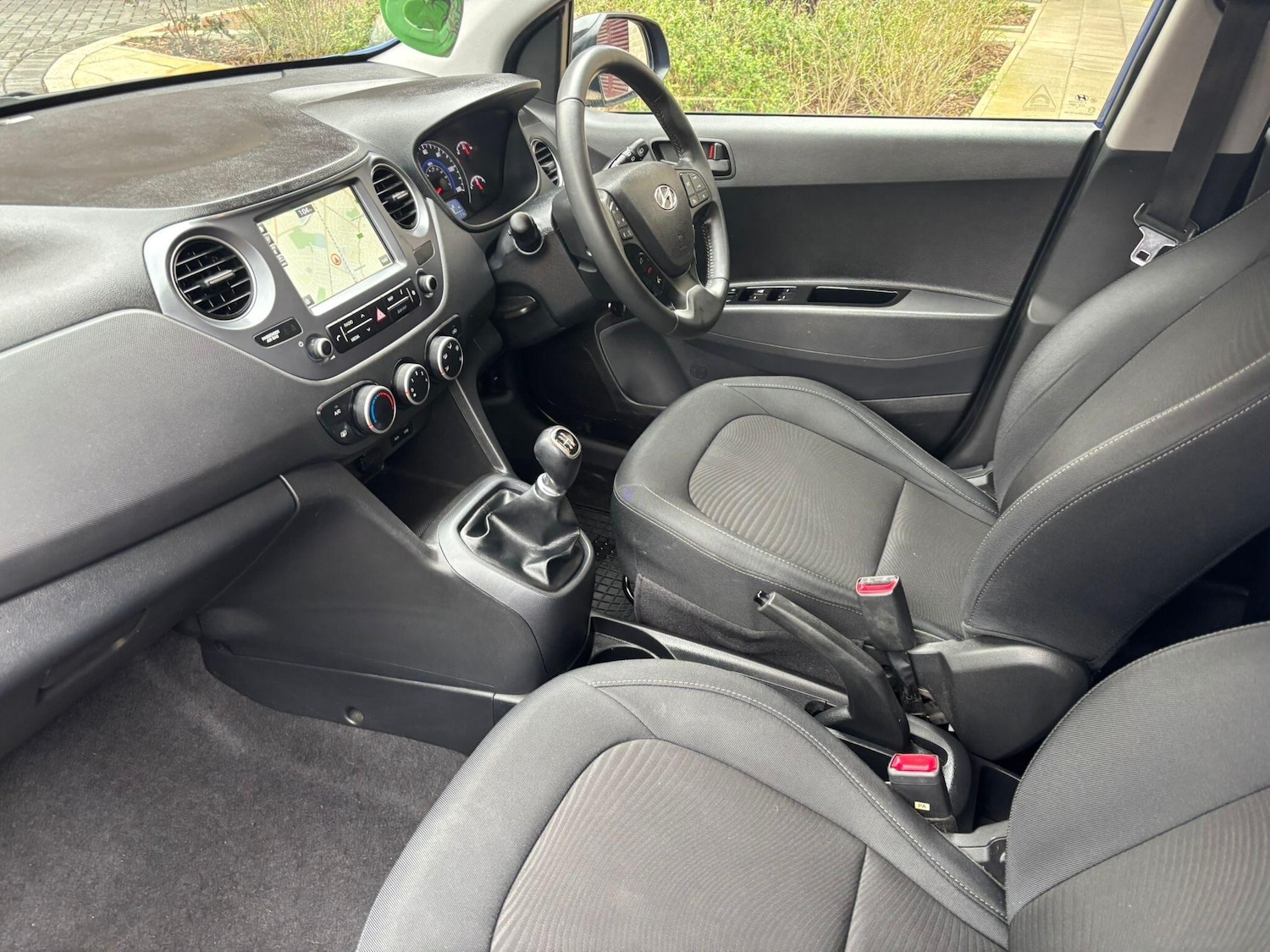 Used Hyundai i10 2020 for sale - 77696596: Photo 42