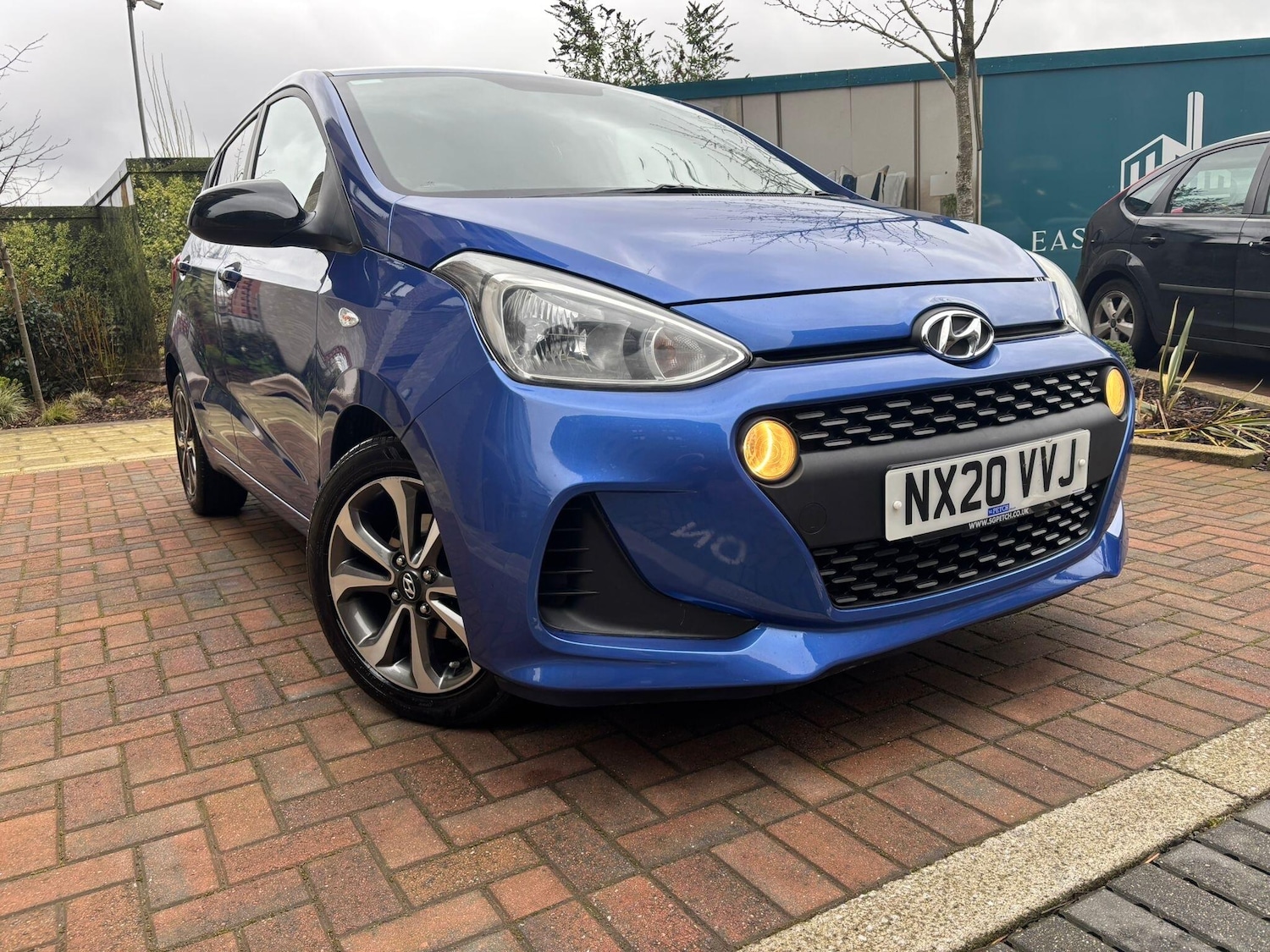 Used Hyundai i10 2020 for sale - 77696596: Photo 9