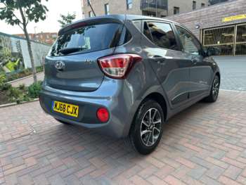 Used Hyundai i10 2018 for sale - 74433607: Photo