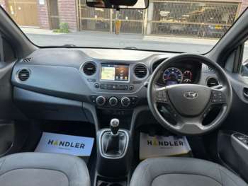 Used Hyundai i10 2018 for sale - 74433607: Photo
