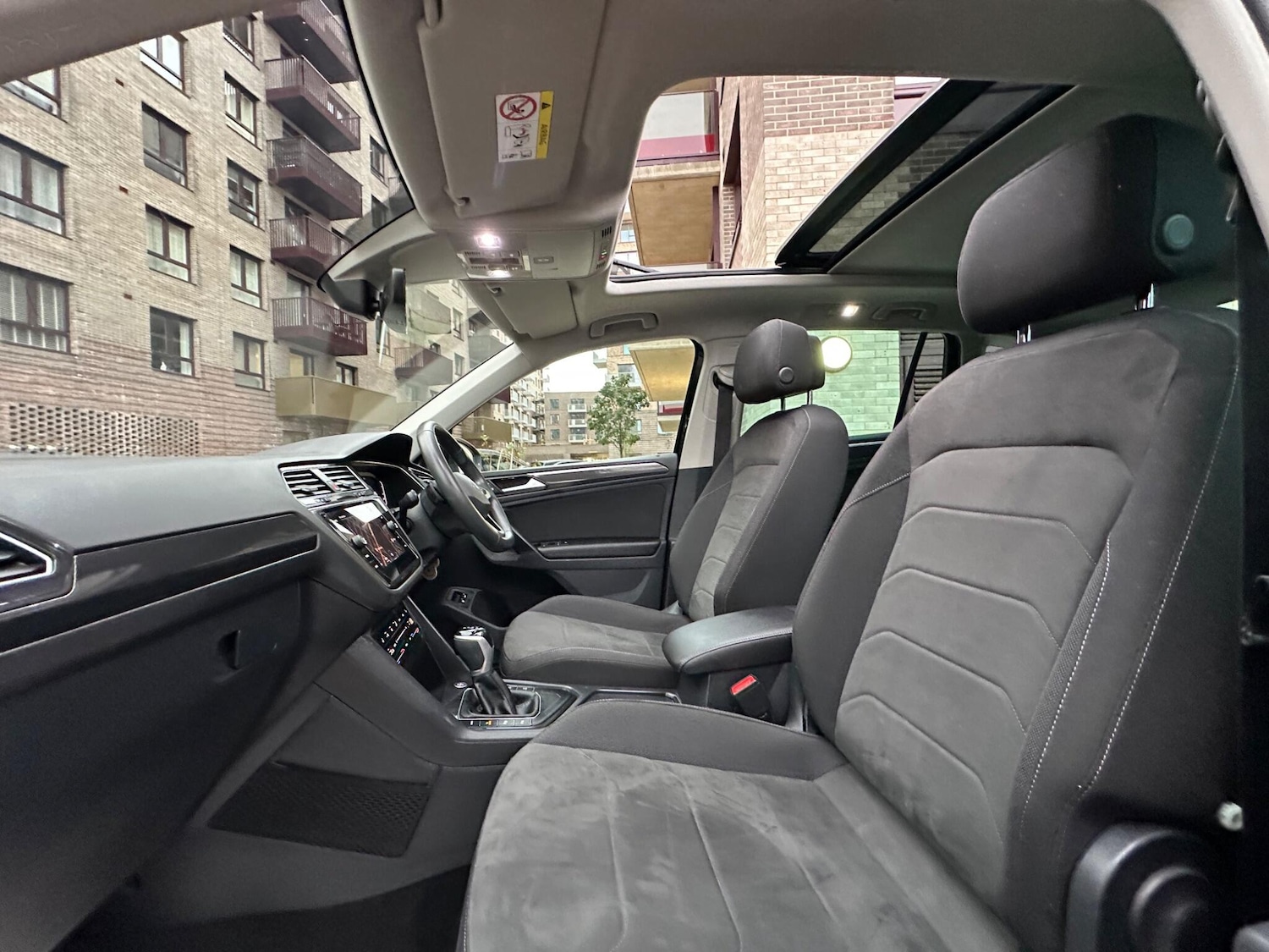 Used Volkswagen Tiguan 2023 for sale - 76283285: Photo 34