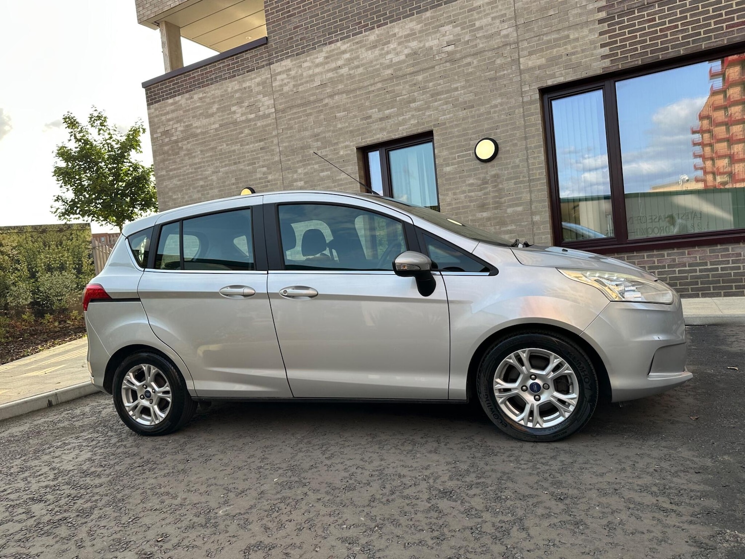 Used Ford B-MAX 2015 for sale - 76988851: Photo 13