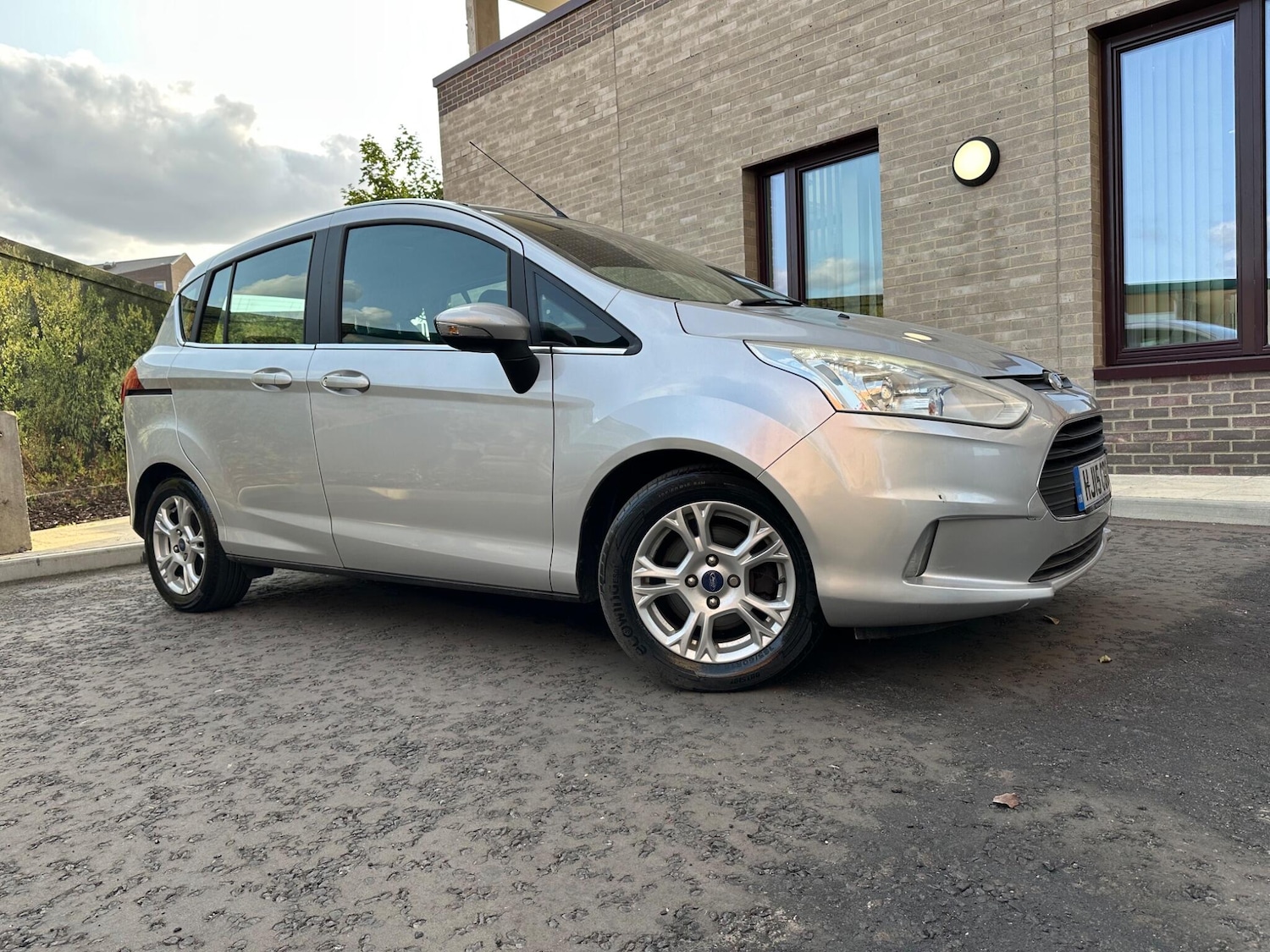 Used Ford B-MAX 2015 for sale - 76988851: Photo 8