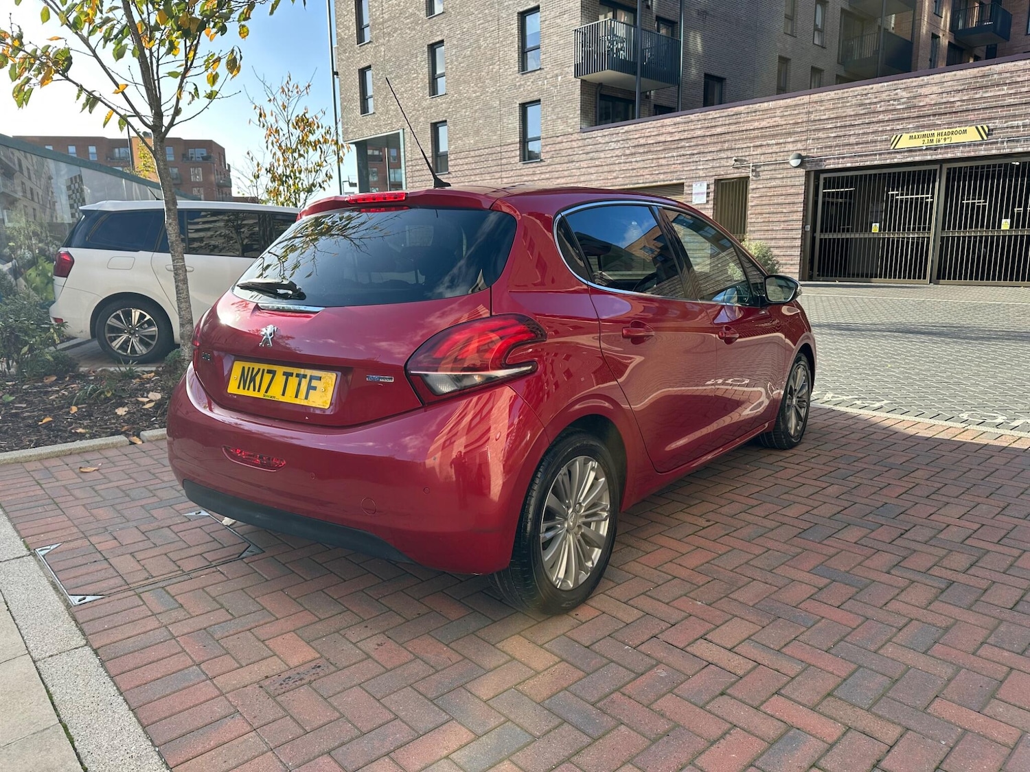 Used Peugeot 208 2017 for sale - 76607151: Photo 14