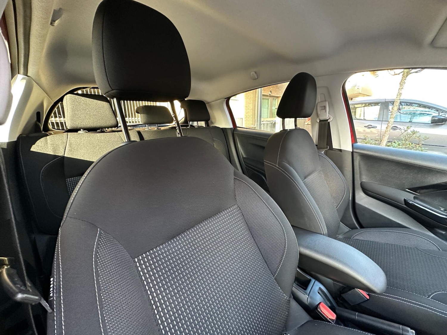 Used Peugeot 208 2017 for sale - 76607151: Photo 18