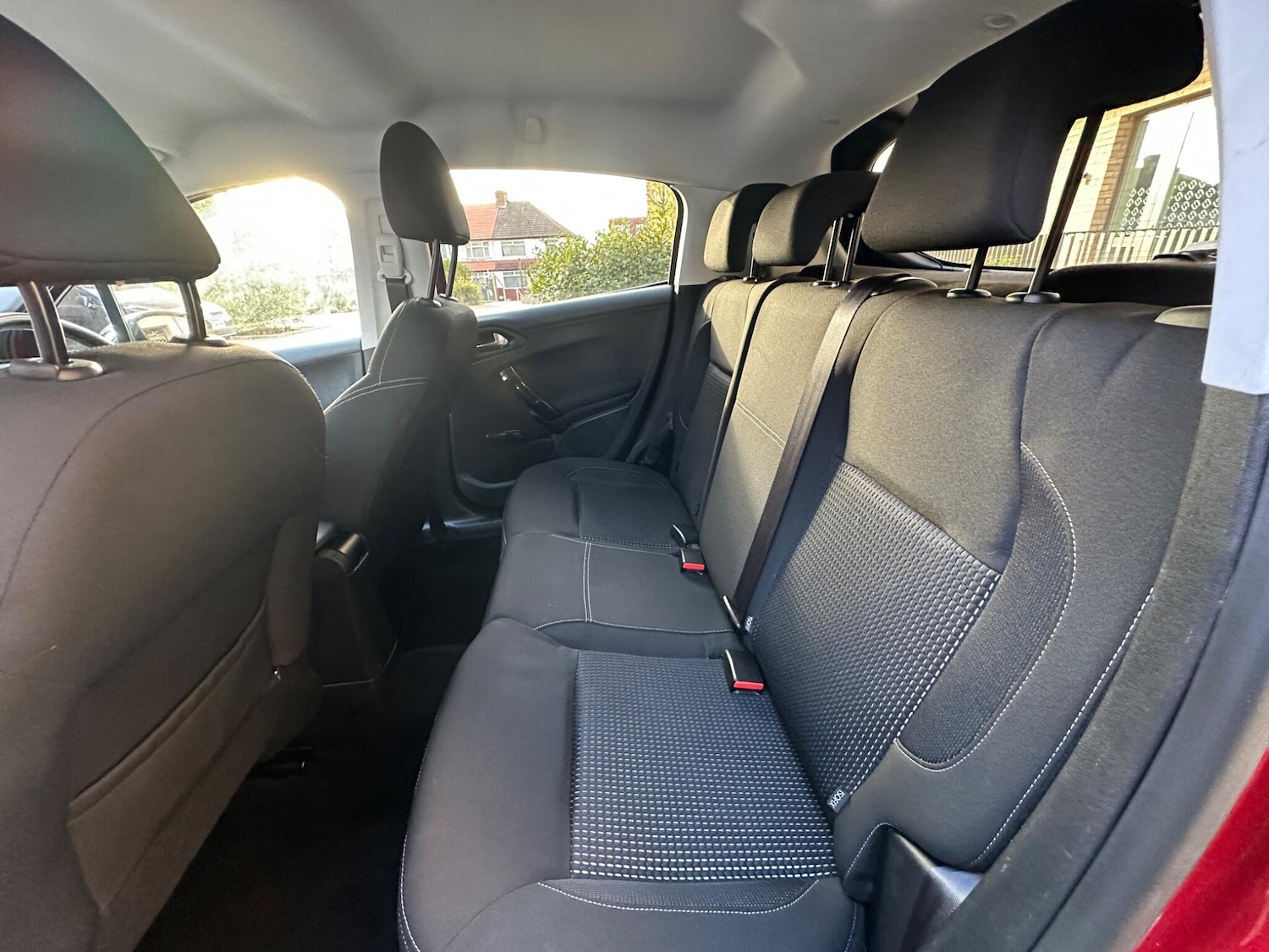 Used Peugeot 208 2017 for sale - 76607151: Photo 20