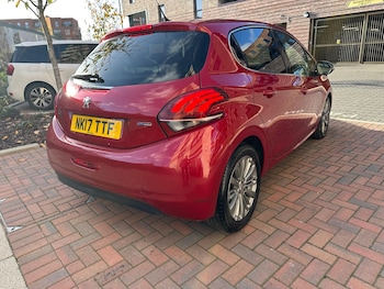 Used Peugeot 208 2017 for sale - 76607151: Photo