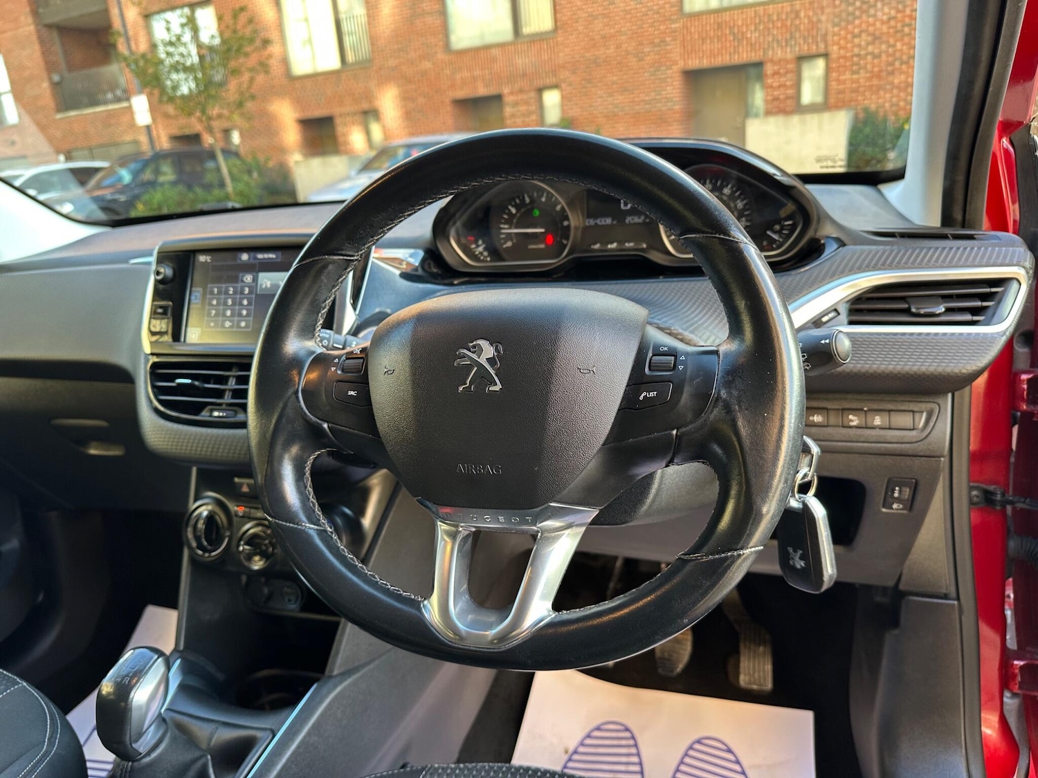 Used Peugeot 208 2017 for sale - 76607151: Photo 30