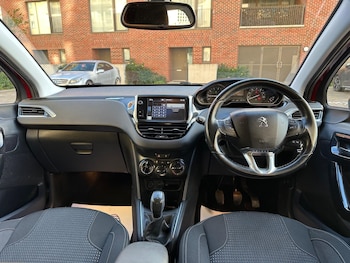 Used Peugeot 208 2017 for sale - 76607151: Photo