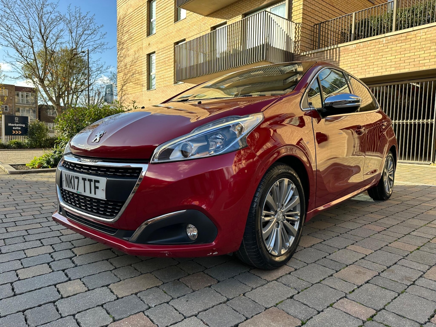 Used Peugeot 208 2017 for sale - 76607151: Photo 5