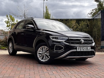 Used Volkswagen T-Roc 2023 for sale - 78301723: Photo