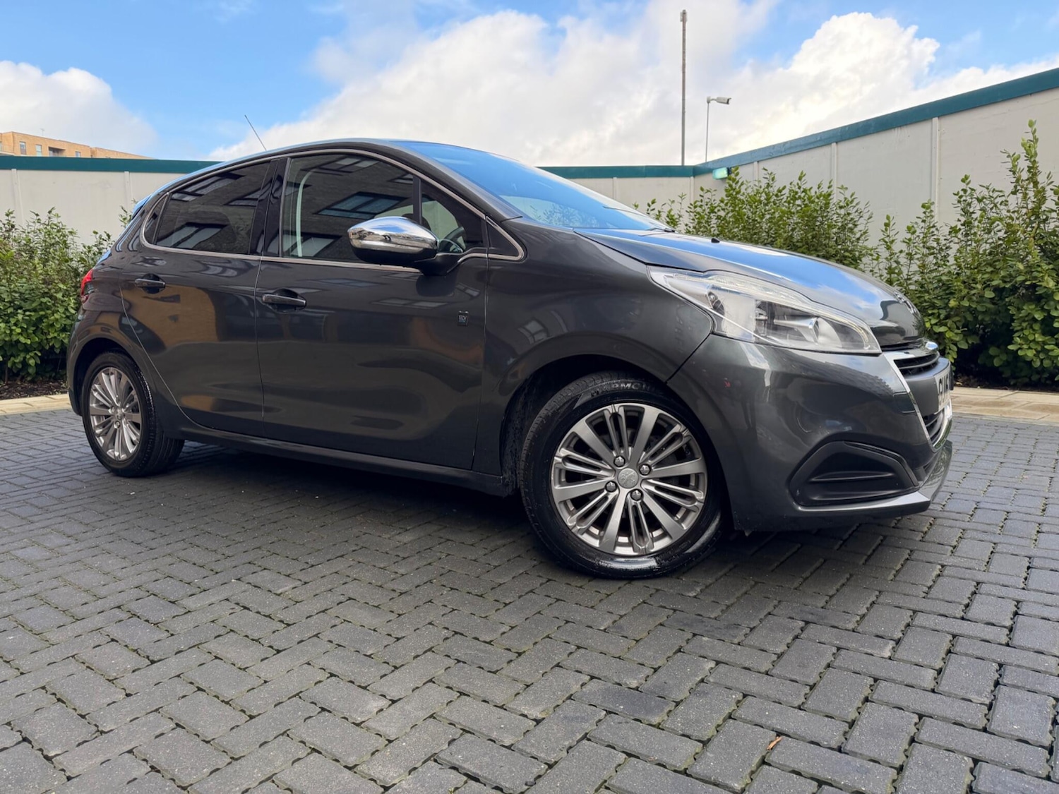 Used Peugeot 208 2016 for sale - 77396088: Photo 11