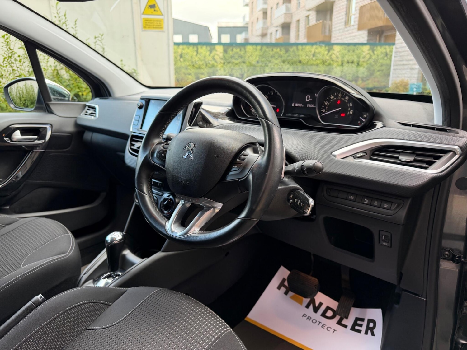 Used Peugeot 208 2016 for sale - 77396088: Photo 26