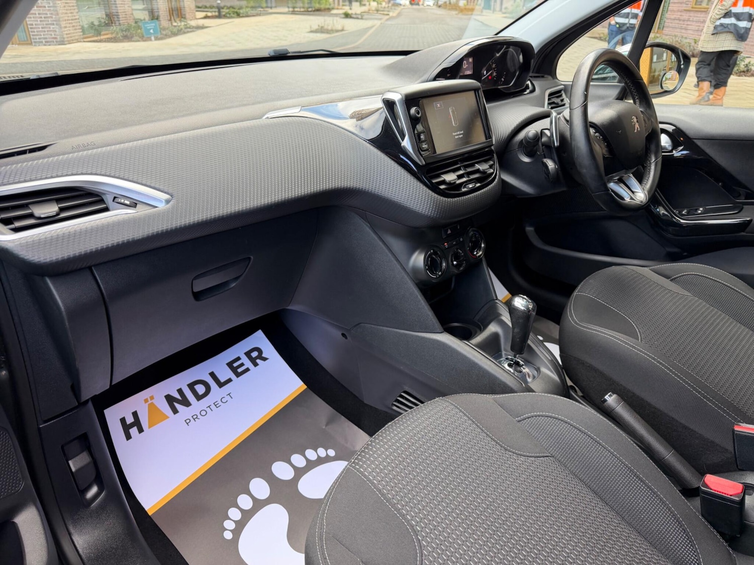 Used Peugeot 208 2016 for sale - 77396088: Photo 3