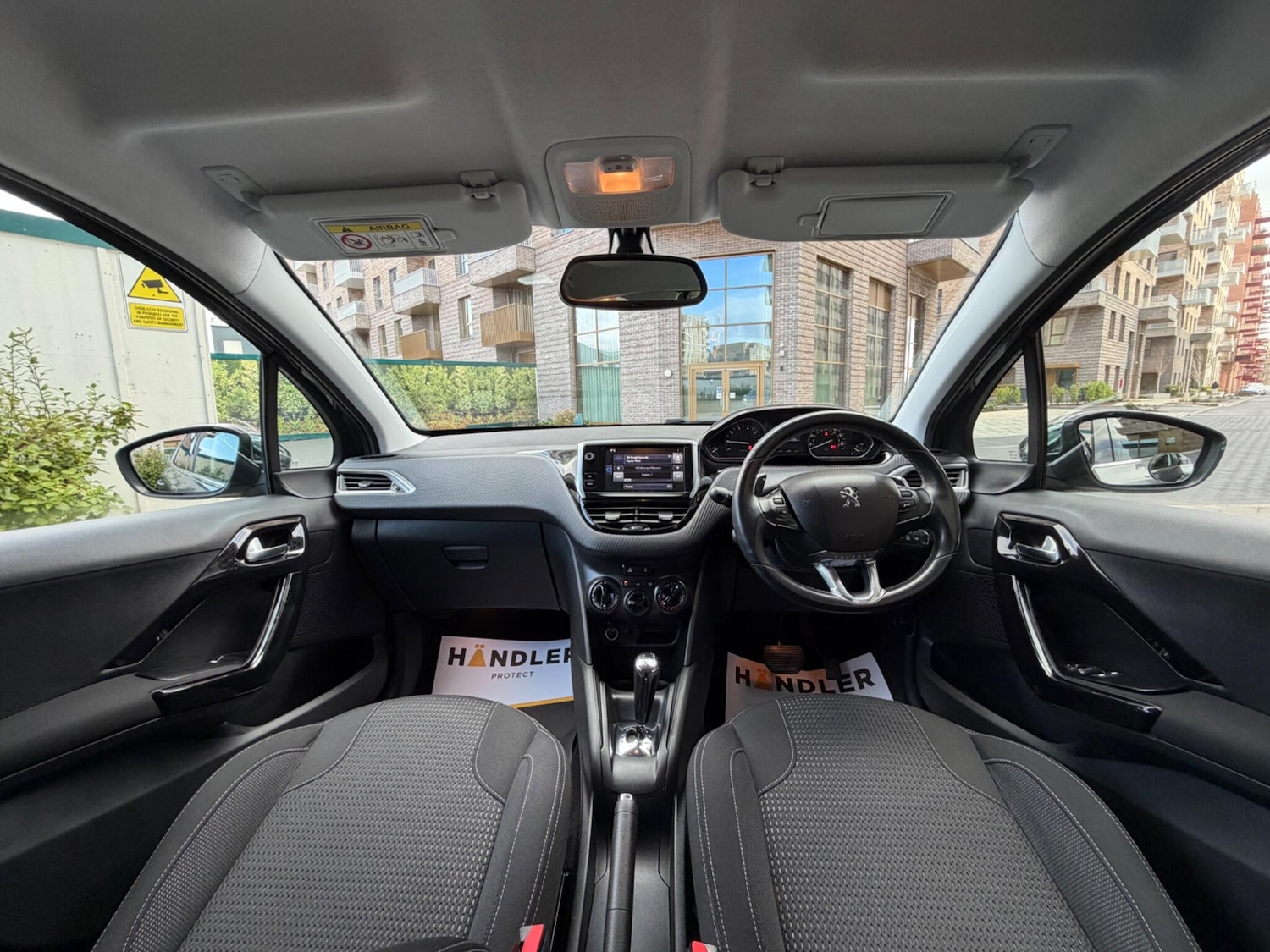 Used Peugeot 208 2016 for sale - 77396088: Photo 35