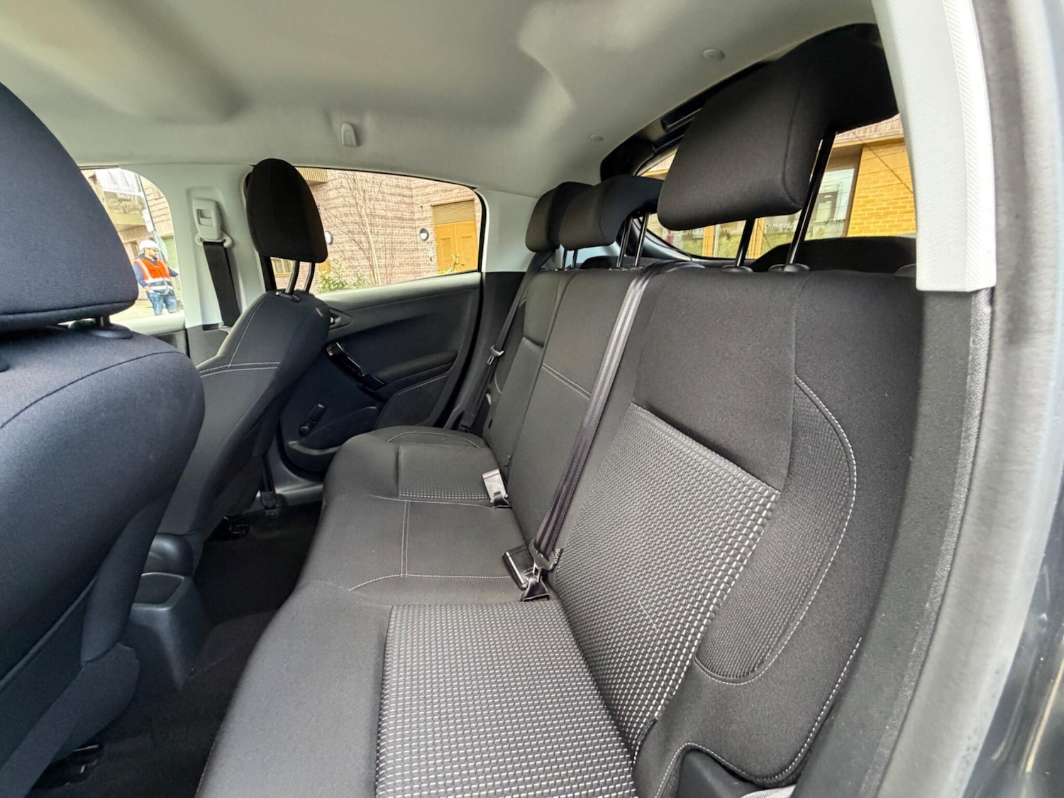 Used Peugeot 208 2016 for sale - 77396088: Photo 38