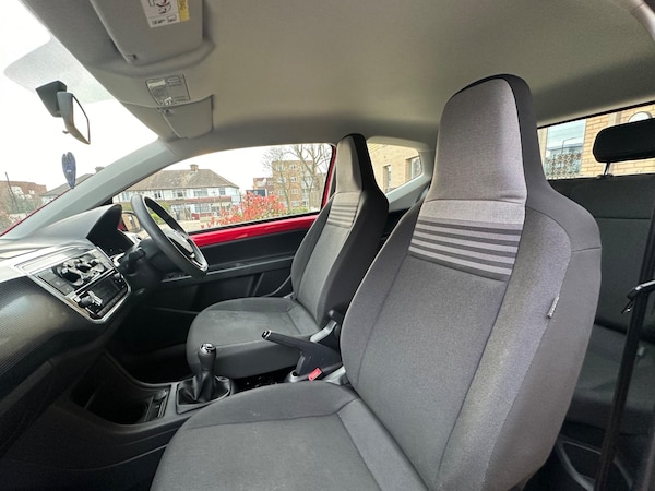 Used Volkswagen up! 2018 for sale - 73177226: Photo 25