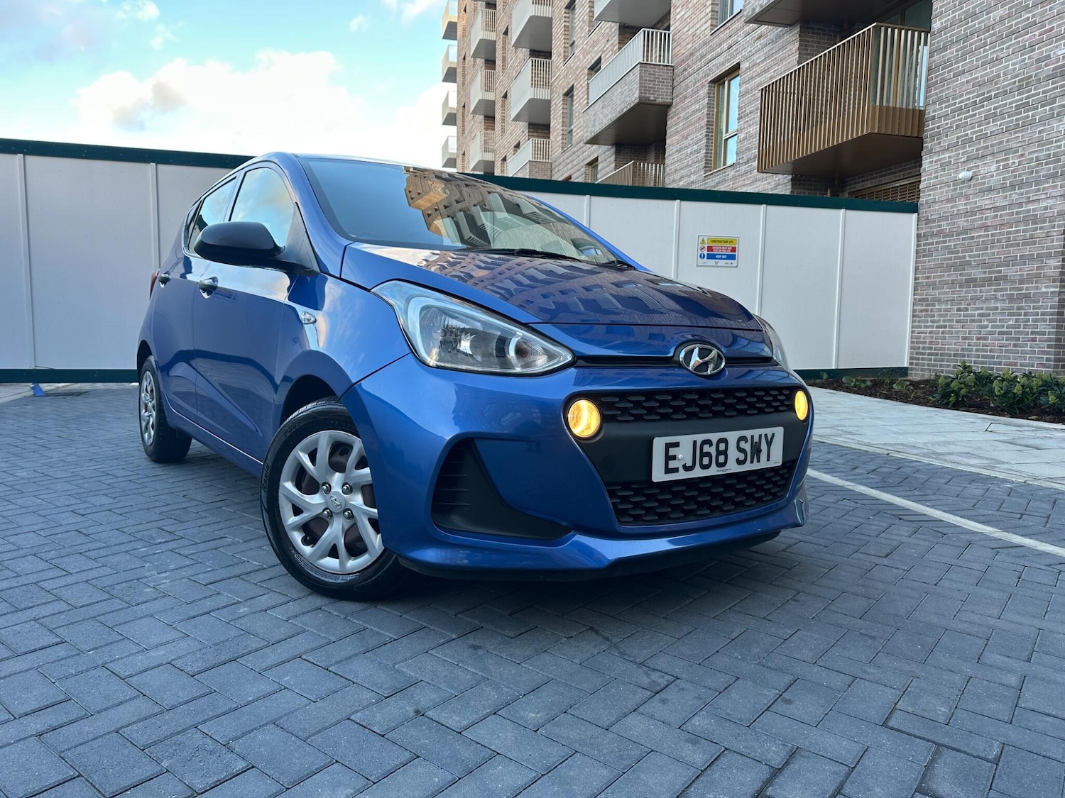 Used Hyundai i10 2018 for sale - 76671587: Photo 1
