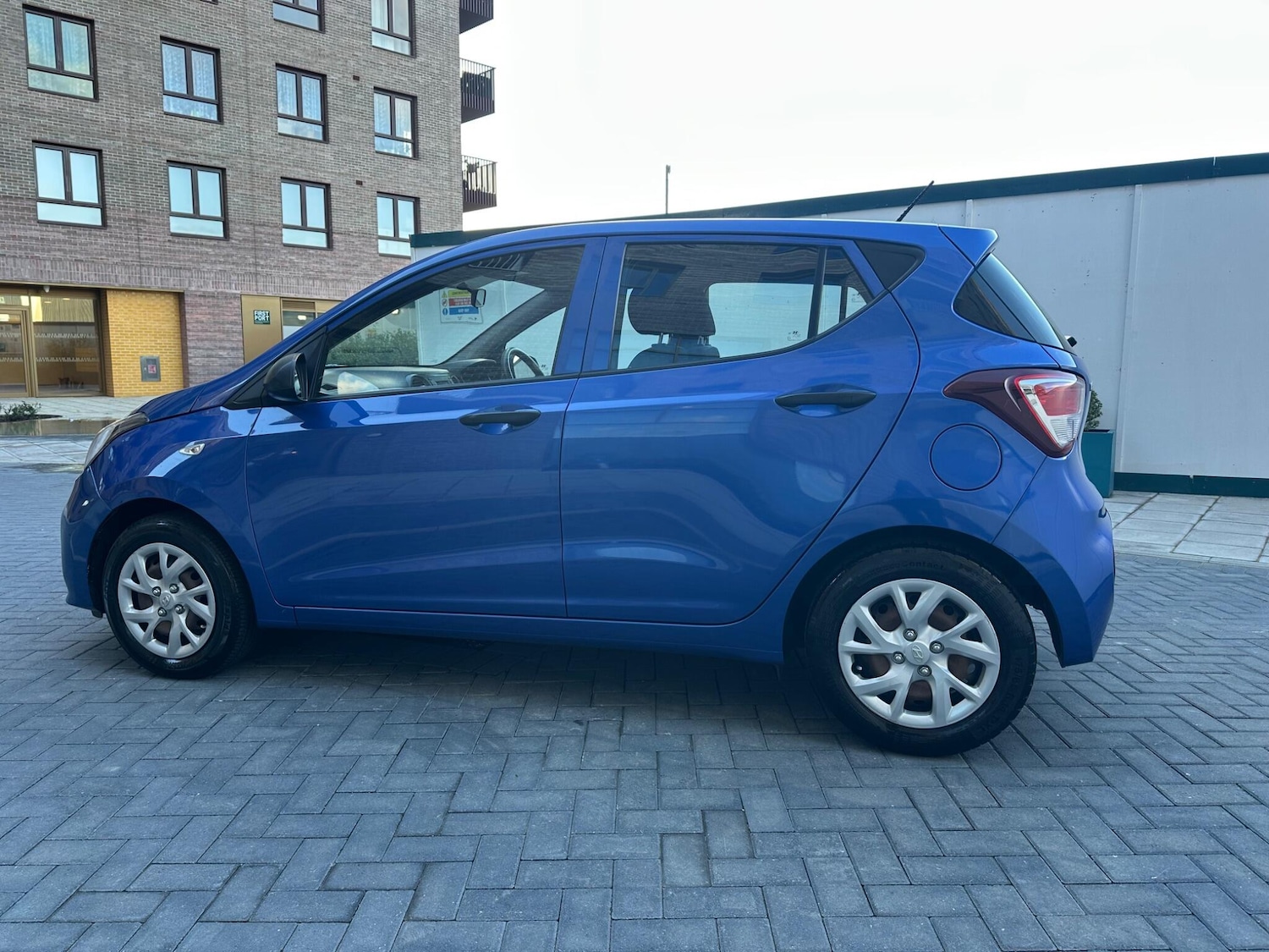 Used Hyundai i10 2018 for sale - 76671587: Photo 12