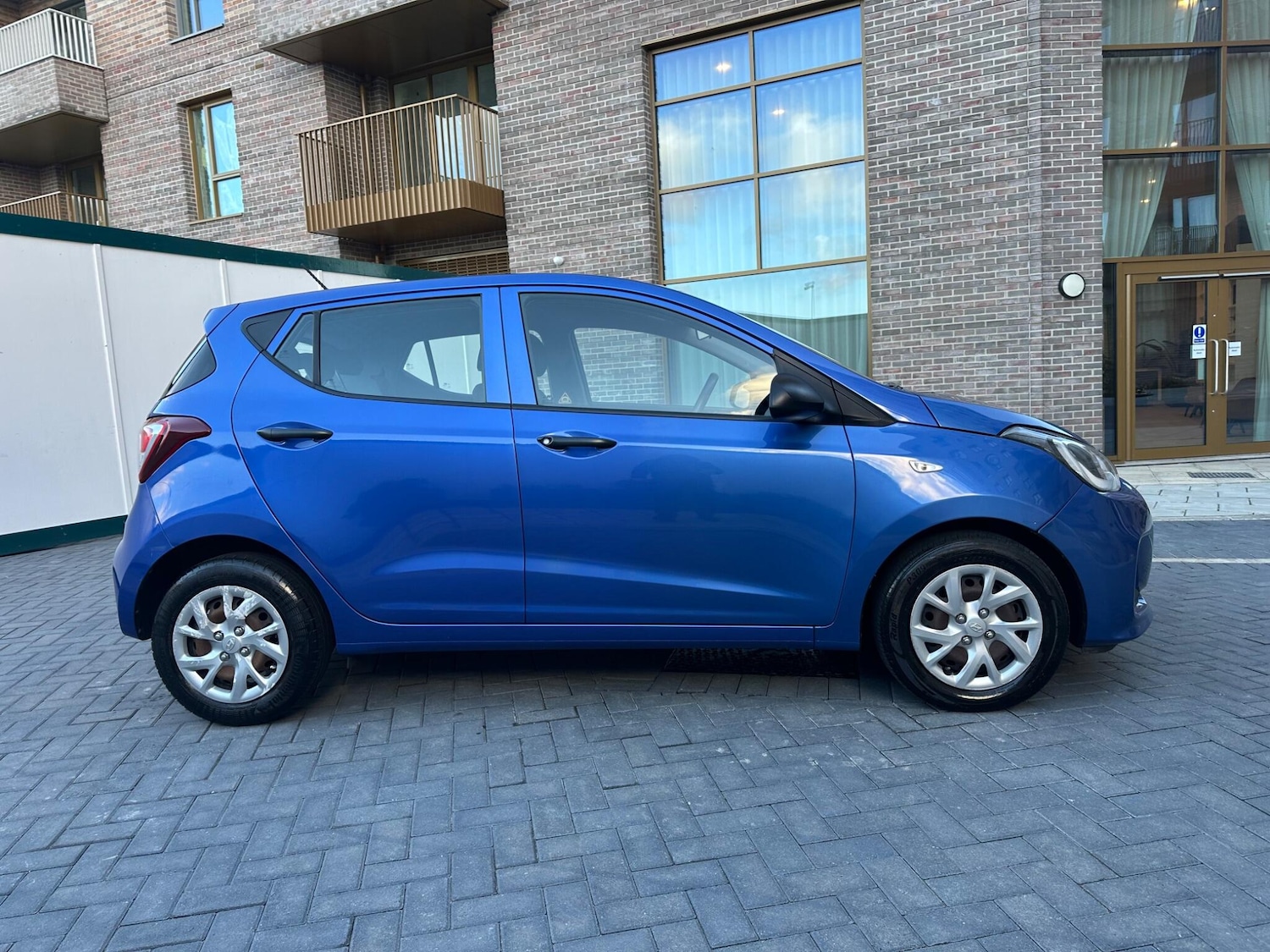 Used Hyundai i10 2018 for sale - 76671587: Photo 13