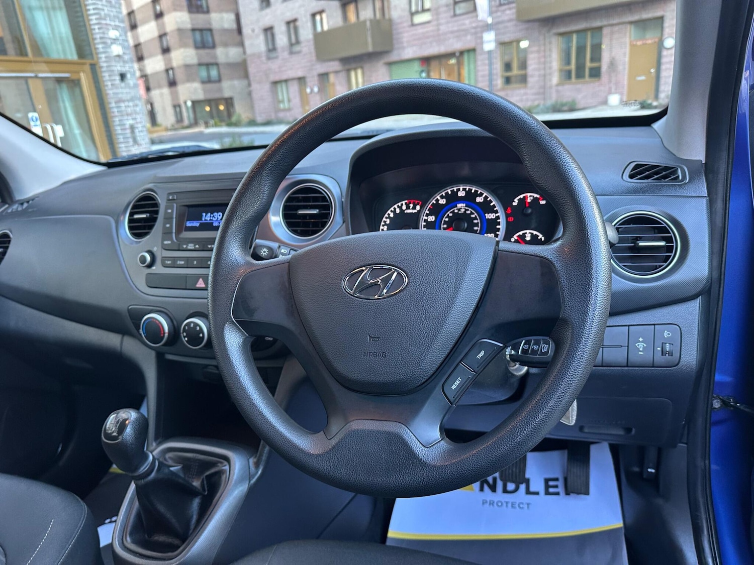 Used Hyundai i10 2018 for sale - 76671587: Photo 16