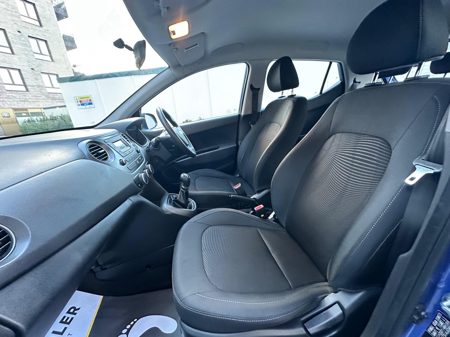 Used Hyundai i10 2018 for sale - 76671587: Photo 24