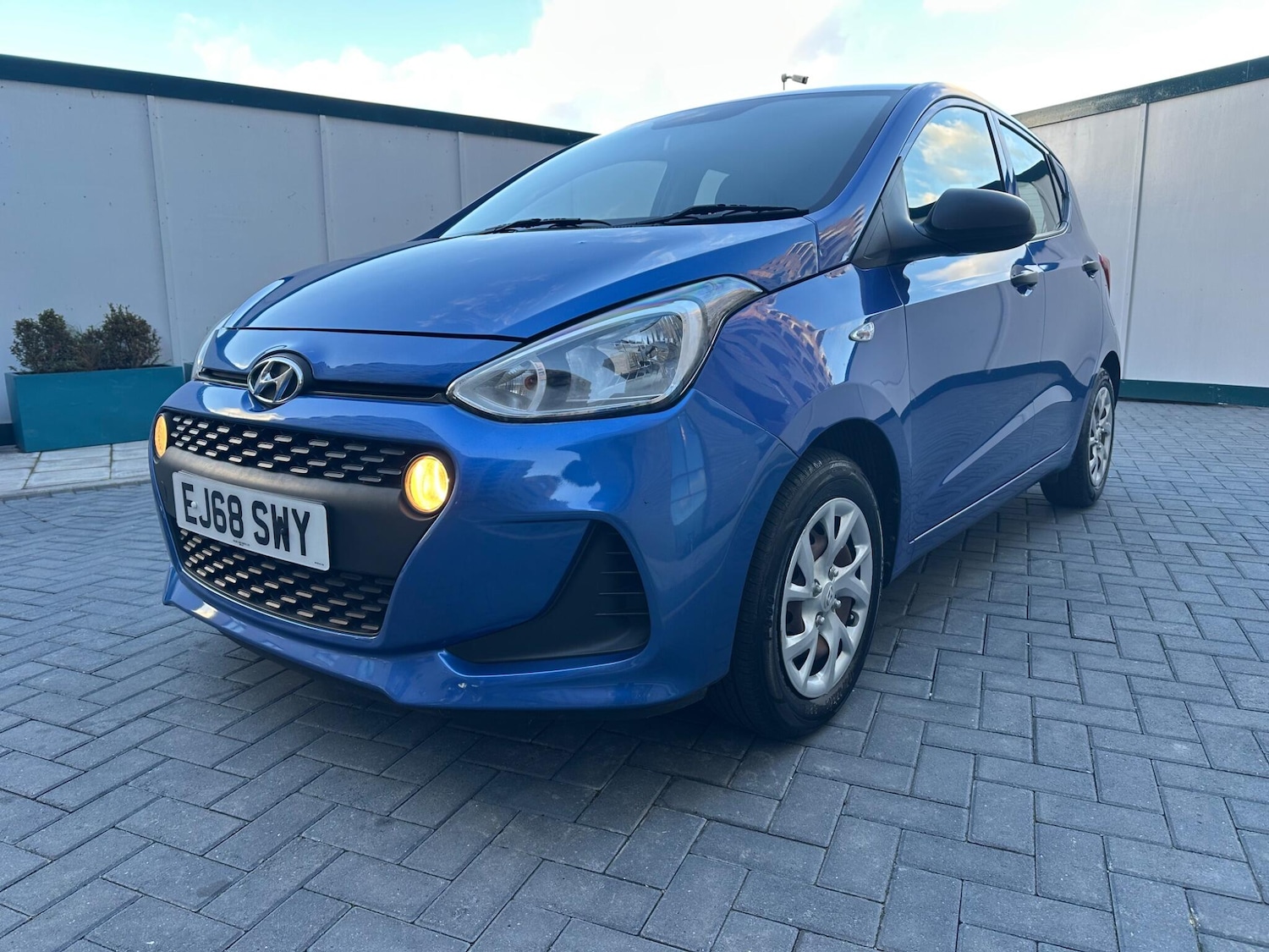 Used Hyundai i10 2018 for sale - 76671587: Photo 6
