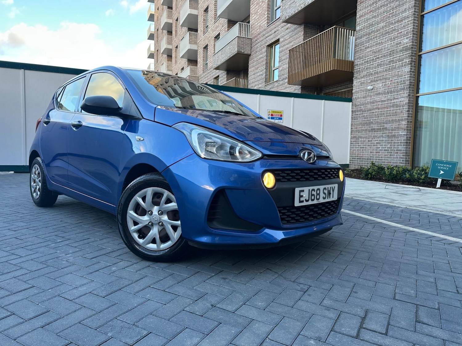 Used Hyundai i10 2018 for sale - 76671587: Photo 9