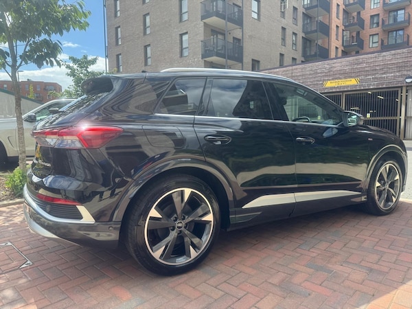 Used Audi Q4 e-tron 2023 for sale - 74799638: Photo 7
